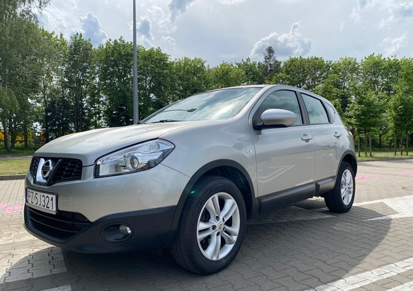 Nissan Qashqai cena 39900 przebieg: 137000, rok produkcji 2012 z Swarzędz małe 22